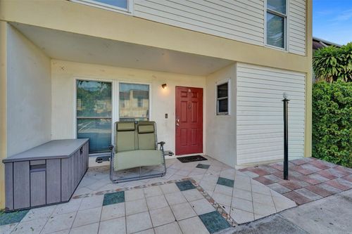 4b-3301 Raleigh St, Hollywood, FL, 33021-3135 | Card Image