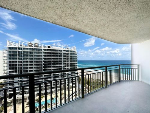 19-b-3000 N Ocean Dr, Riviera Beach, FL, 33404-3268 | Card Image