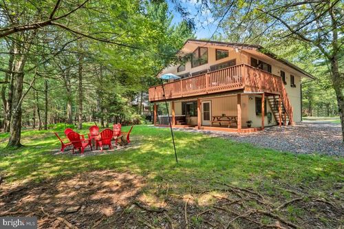 67 Estates Dr, Lake Harmony, PA, 18624-6007 | Card Image