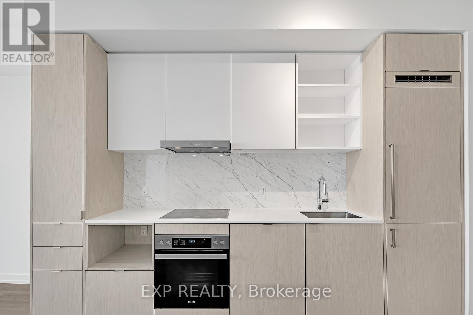 Residential Lease in Toronto (Waterfront Communities) 5