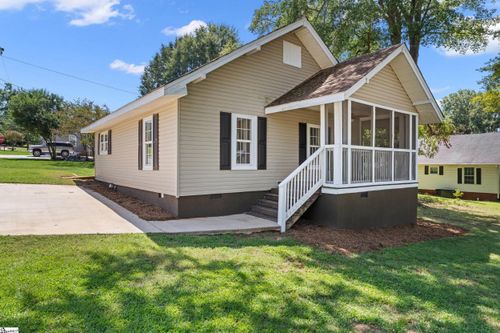 201 Beattie Street, Simpsonville, SC, 29681 | Card Image