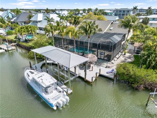 18484 Deep Passage Ln, Fort Myers Beach, FL, 33931 | Card Image