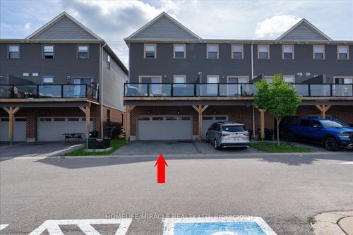 27-1 Leggott Ave, Barrie, ON, L4M0K7 | Card Image