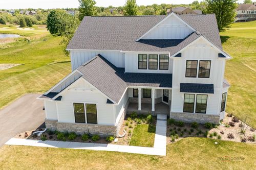 9 Olympia Fields Ct, Hawthorn Woods, IL, 60047-8439 | Card Image