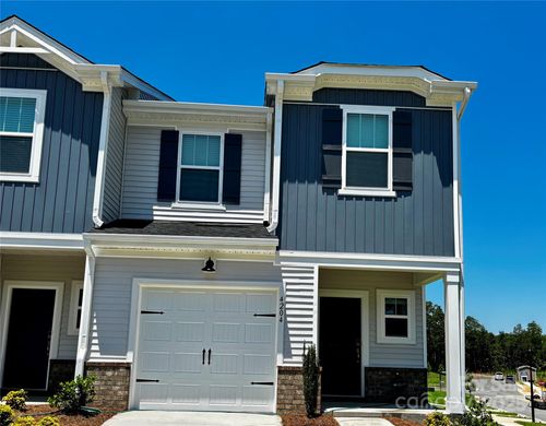 4204 Summit Woods Dr, Charlotte, NC, 28216-0391 | Card Image