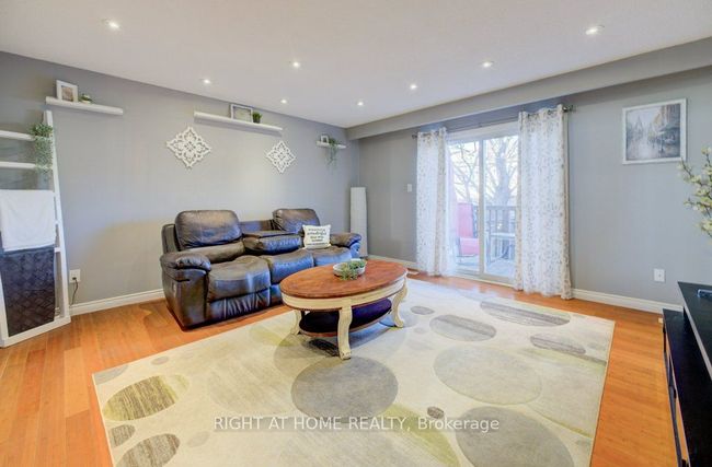 34 Langston Dr, House attached with 5 bedrooms, 3 bathrooms and 2 parking in Brampton ON | Image 13