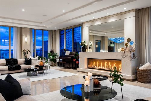 {{alt}} | Card Image