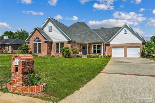 1505 Kings Rd, Cantonment, FL, 32533-8952 | Card Image