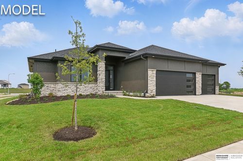 20720 Kansas Ave, Elkhorn, NE, 68022 | Card Image
