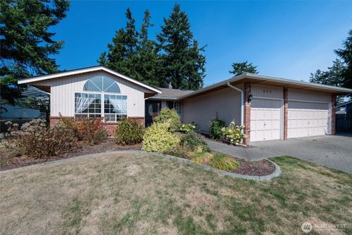 942 Sw Barrington Dr, Oak Harbor, WA, 98277-4528 | Card Image