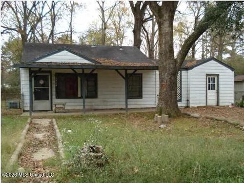 3940 Beaufort St, Jackson, MS, 39212-5220 | Card Image