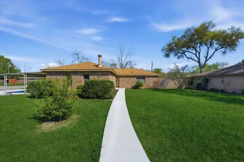 4803 28th St E, Dickinson, TX, 77539 | Card Image