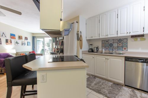 e210-40180 Willow Cres, Squamish, BC, V8B0M3 | Card Image