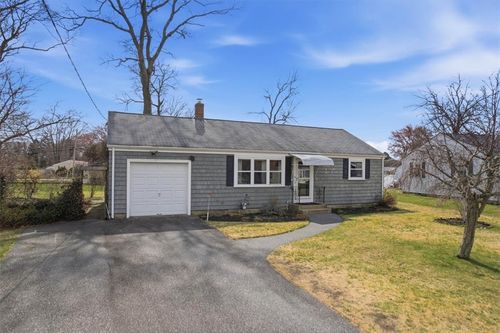 28 Glenbrook Road, Warwick, RI, 02889 | Card Image