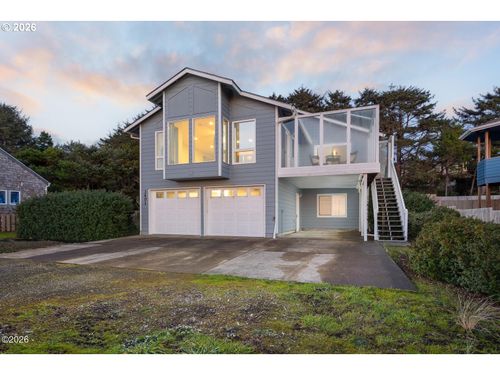 3401 Nw Hidden Lake Dr, Waldport, OR, 97394-9443 | Card Image