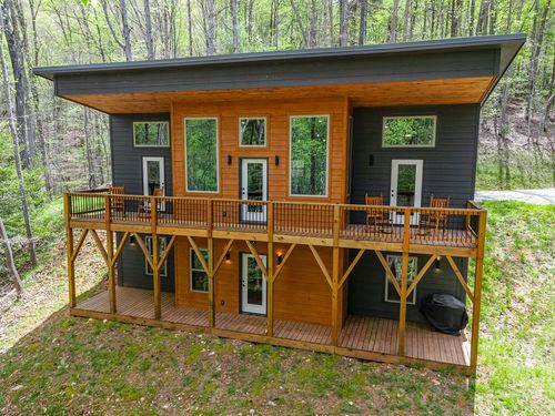 73 Oak Branch Dr, Murphy, NC, 28906-4485 | Card Image