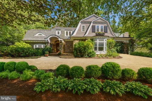 1880 Virginia Ave, MCLEAN, VA, 22101-4934 | Card Image