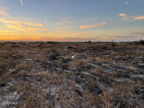 82 Guillermo Road, Anthony, NM, 88021 | Card Image