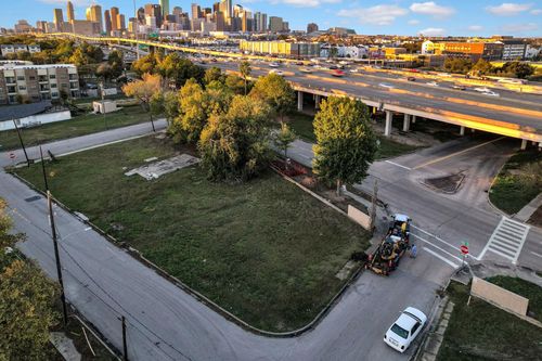 3217 Webster St, Houston, TX, 77004-1947 | Card Image