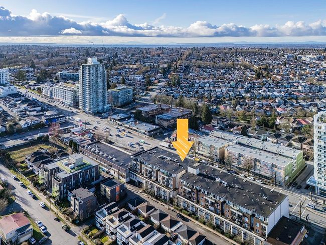 Aerial view with a view of city | Image 29