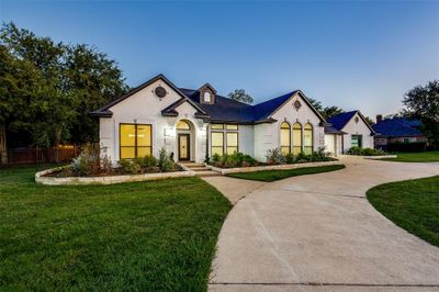 205 Canyon Oaks Drive, House other with 4 bedrooms, 2 bathrooms and null parking in Argyle TX | Image 2