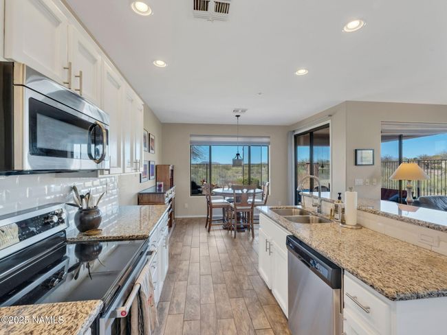 41310 N Clear Crossing Ct, House other with 2 bedrooms, 2 bathrooms and null parking in Anthem AZ | Image 16