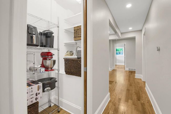 Appliance Pantry | Image 16