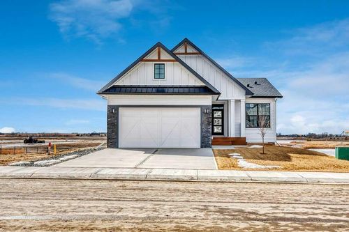 163 Lakewood Circle, Strathmore, AB, T1P2J4 | Card Image