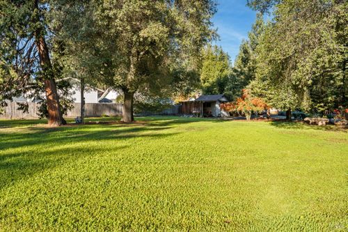 1720 Hickory Ct, Ukiah, CA, 95482-7917 | Card Image