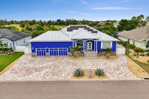 704 Eagle Ln, APOLLO BEACH, FL, 33572-2709 | Card Image