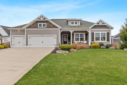 6317 Eaglewood Dr, Hudsonville, MI, 49426-9114 | Card Image