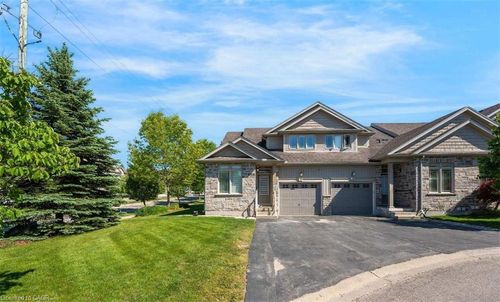 c13-795 Laurelwood Dr, Waterloo, ON, N2V0A3 | Card Image