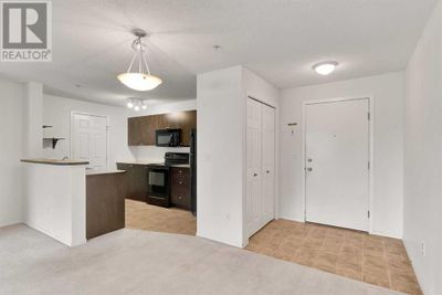 3415 - 16969 24 St Sw, Condo with 2 bedrooms, 2 bathrooms and 1 parking in Calgary AB | Image 3