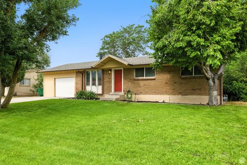 9324 S Brighton View Dr, Sandy, UT, 84070-6257 | Card Image