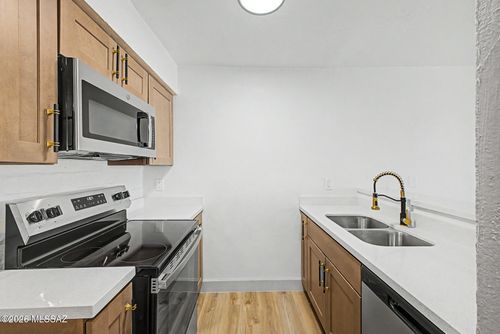 104-901 S Euclid Ave, Tucson, AZ, 85719 | Card Image