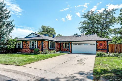 3304 S Valentia Ct, Denver, CO, 80231-4520 | Card Image