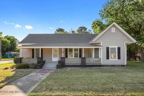 501 N Raiford Street, Selma, NC, 27576 | Card Image