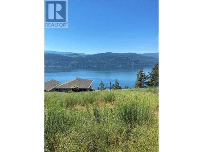 8836 Oxford Rd, Home with 0 bedrooms, 0 bathrooms and null parking in Vernon BC | Image 11