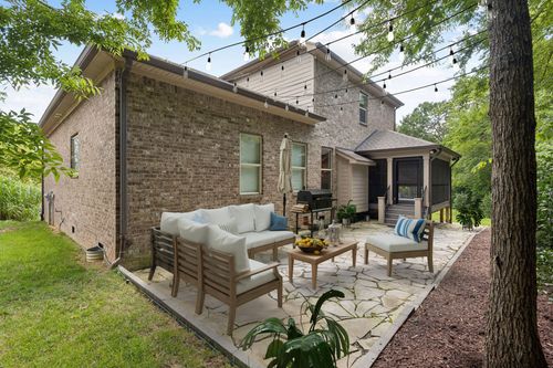 1017 Golf Club Ln E, Hendersonville, TN, 37075-8891 | Card Image