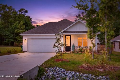 10847 Ala Moana St, Diamondhead, MS, 39525-4512 | Card Image