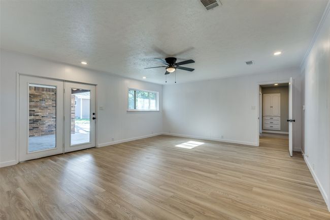 709 S Farmington Rd, House other with 3 bedrooms, 2 bathrooms and null parking in Howe TX | Image 6