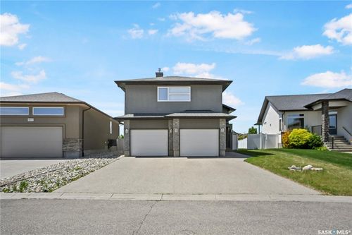 3821 Goldfinch Way, Regina, SK, S4V1S4 | Card Image