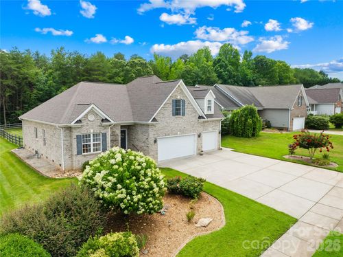 144 Quail Haven Dr, Troutman, NC, 28166-7668 | Card Image