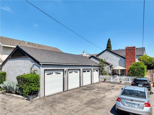 416 Hamilton St, Costa Mesa, CA, 92627-9501 | Card Image