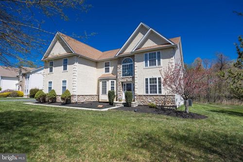 204 Remi Dr, New Castle, DE, 19720-5622 | Card Image
