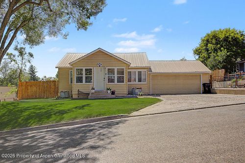 890 Barclay St, Craig, CO, 81625-2438 | Card Image