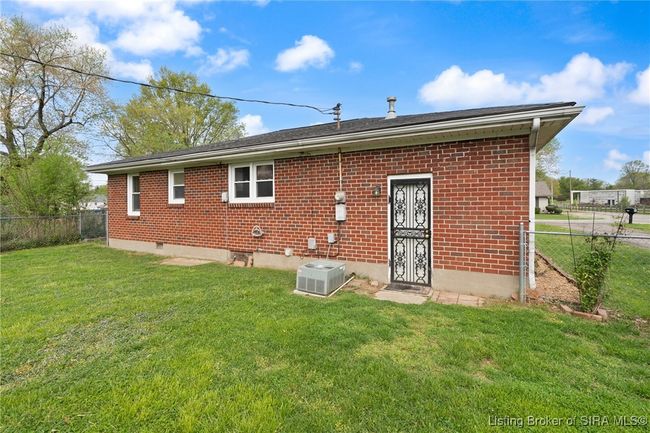 1790 Elmview Dr, Home with 2 bedrooms, 1 bathrooms and null parking in New Albany IN | Image 30