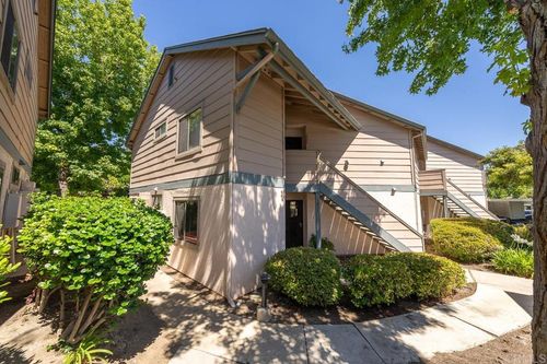 3040 Charwood Ct, Spring Valley, CA, 91978-1946 | Card Image