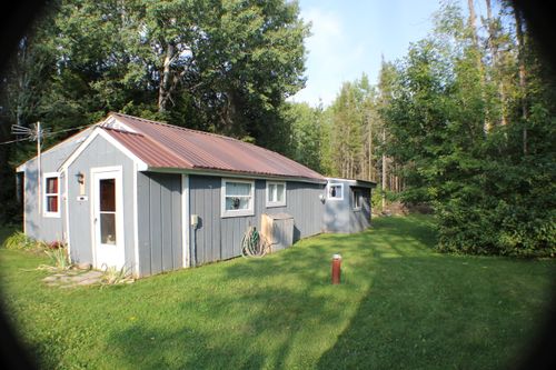 31165 S Maxton Rd, Drummond Island, MI, 49726-9525 | Card Image