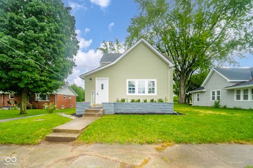 305 W Monroe St, Alexandria, IN, 46001-1523 | Card Image